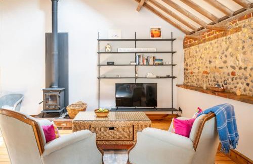 Weybourne House | Bellas Barn by Big Skies Cottages