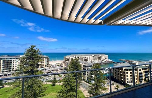 Glenelg Apartment | Belle Escapes - Glenelg Skyline Penthouse