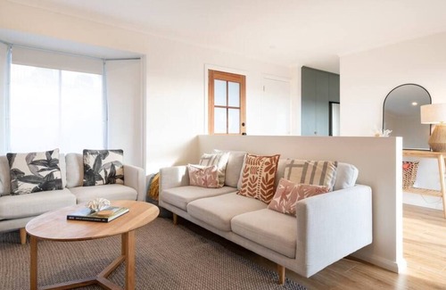 Trevallyn House | Belleview - stylish and cosy getaway