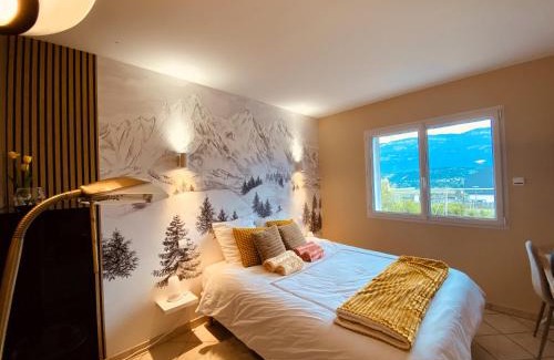 Aix-les-Bains Apartment | Bellevue T1 cozy avec piscine et panorama alpin - proche du lac