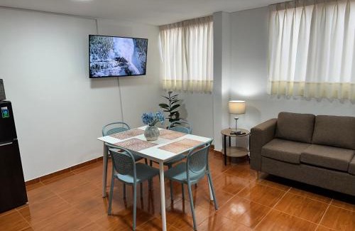 San Miguel Apartment | Bello depa San Miguel 3 camas 2 tv smart terraza