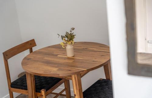 Belfast Apartment | Belmont Apartment