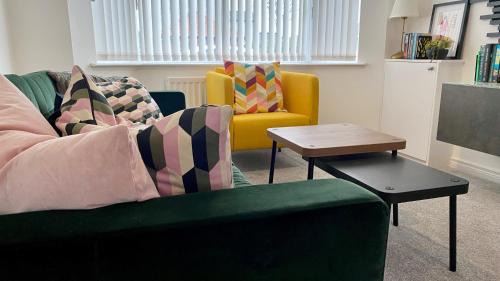 Belfast House | Belmont Residence
