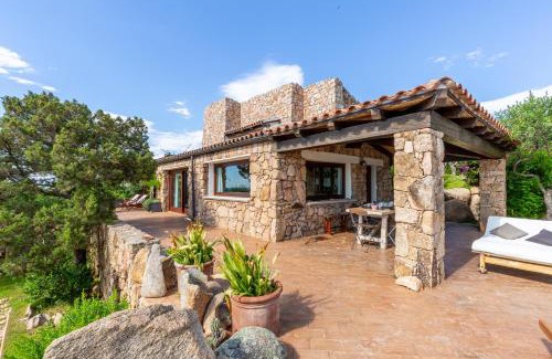 San Teodoro Villa | Belocations - Villa Rubia