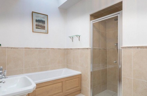 Hallington Villa | Belsay Annex Wing - Five Bedroom Villa, Sleeps 10