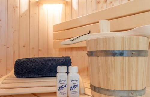 Marienleuchte Apartment | BeltBlick 19 – Exklusive Ferienwohnung mit Garten und Meerblick