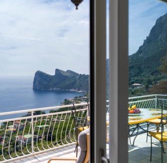 Marina del Cantone Apartment | Belvedere apartament stunning sea view