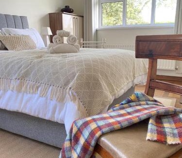 Londonderry House | Benbradagh Country Cottage Causeway Coast