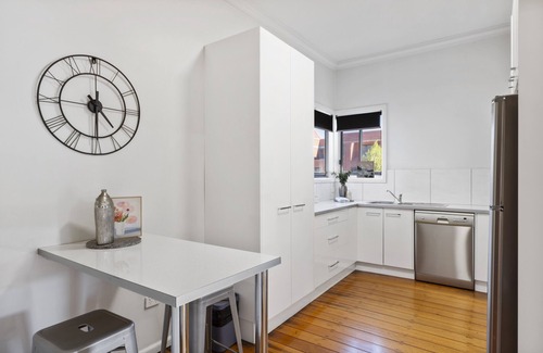 Bendigo House | Bendigo Signature Accommodation on Chapel