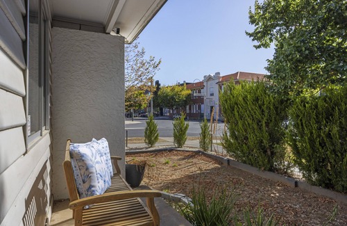 Bendigo House | Bendigo Signature Accommodation on Chapel