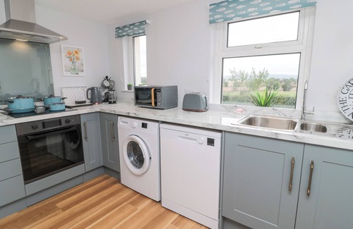 Akeld Cottage | BENDOR COTTAGE, pet friendly, country holiday cottage in Wooler