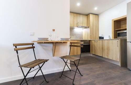 Falca House | Benfica Apartments Ii by Homing