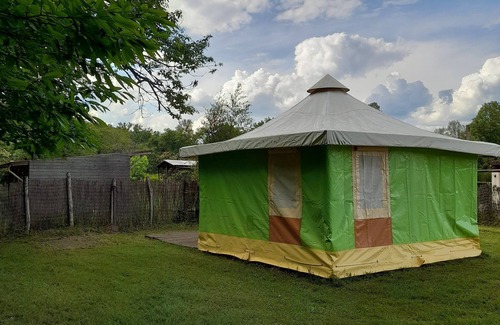 Fajoles RV Rental | Bengali tent