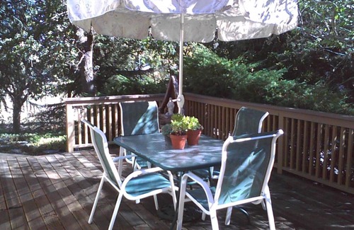 Bennett Valley Condo | Bennett Valley home is a great location to explore Sonoma Valley.