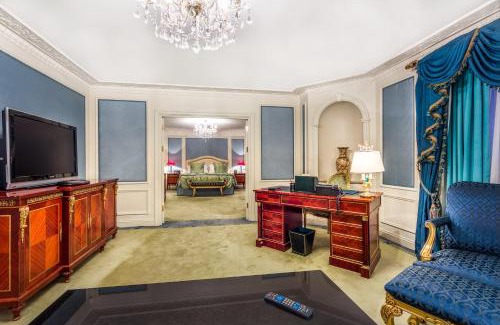 Courtfield Hotel | Bentley London