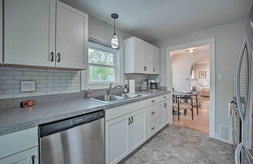 Fair Plain House | Benton Harbor 'Gracie Cottage' w/Hot Tub + Yard!