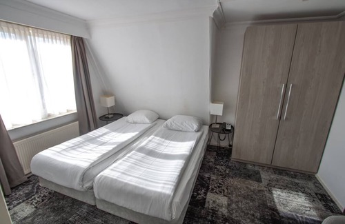 Bergen Hotel | Bergen Getaway | Cozy Haven w/On-Site Dining | Dunes, Nature & Beach Escape