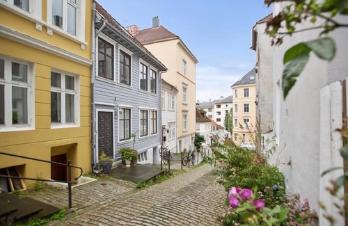 Bergen City Centre Apartment | Bergen House I 10 min to Bryggen I 24/7 check-in
