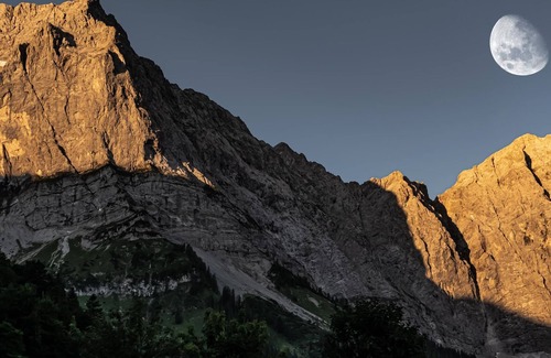 Eng Alm House | Bergsteigerlager - DIE ENG Alpengasthof und Naturhotel
