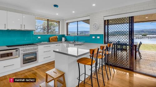 Bermagui House | Bermagui River View - Unit 1,1 Lindo Street 3 bdrm Villa