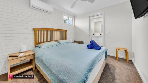 Bermagui House | Bermagui River View - Unit 1,1 Lindo Street 3 bdrm Villa
