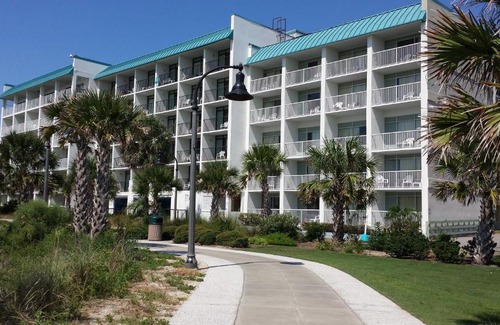 Downtown Myrtle Beach Hotel | Bermuda Sands On The Boardwalk