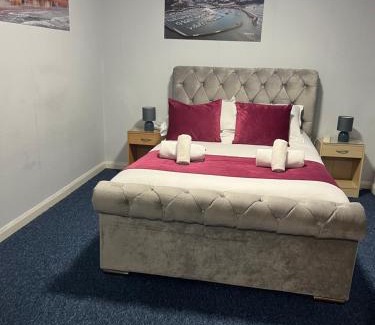 Paignton Bed & Breakfast | Berry Hotel