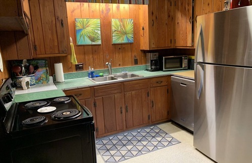 West Beach House | Best BEACHFRONT Kiawah Rates! Pup Friendly. Guests Love My Cozy Home.