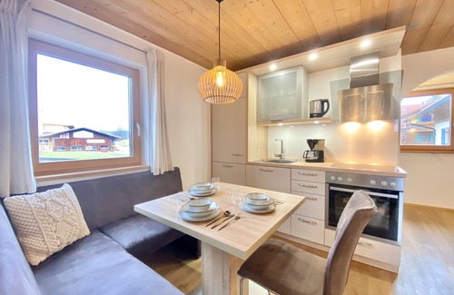 Hopferau Villa | Best Butler Alp Villa 11 persons I Log cabin I Parking I Netflix