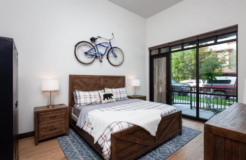 Whitefish House | BEST Location, Large & Modern, Glacier Avails!