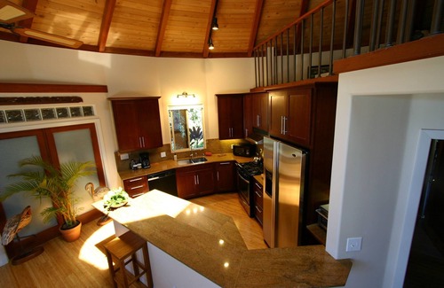 Kamuela House | Best location Long term rentals available