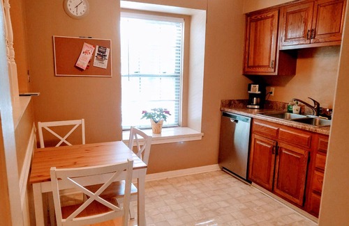 Overland Park House | Best lodging choice in Overland Park, KS