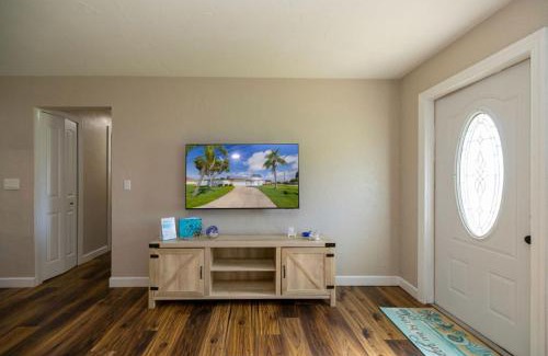 Fort Myers House | Best pool house Ideal for family pool heated