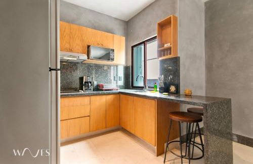 12th Street Apartment | Best Spot on 5th Ave - 2BR with King Beds & Style