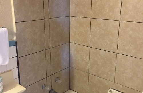 Marianna Hotel | Best Value Inn Motel Sandusky