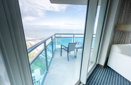 Downtown Myrtle Beach Condo | Best Views in Myrtle|Top Floor Penthouse|King Bed!