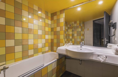 Chanteloup-en-Brie Hotel | Best Western Hotel Grand Parc