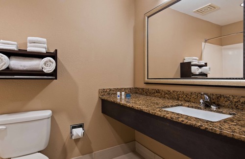 Lake Charles Hotel | Best Western Inn & Suites - Lake Charles