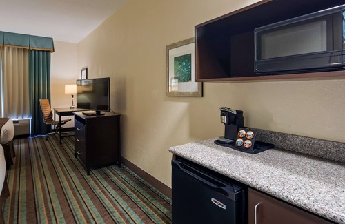 Leesburg Hotel | Best Western Plus Chain of Lakes Inn & Suites