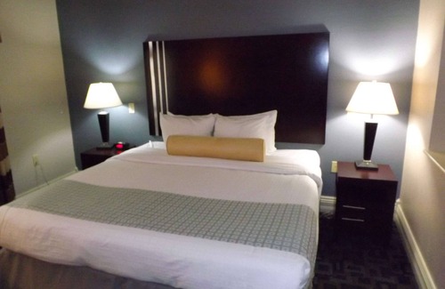 Kalamazoo Hotel | Best Western Plus Kalamazoo Suites