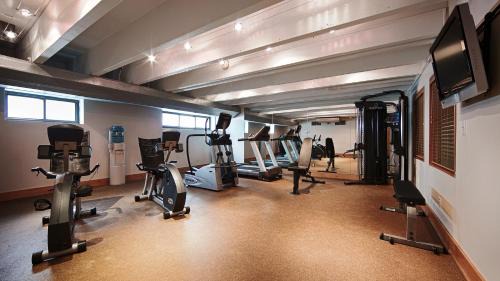 West Milwaukee Hotel | Best Western Plus Milwaukee West