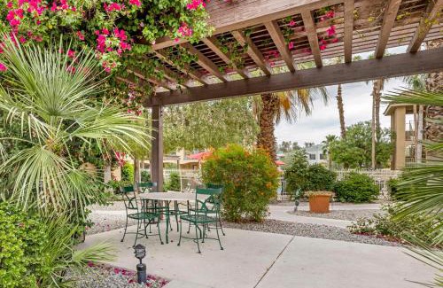 Palm Desert Hotel | Best Western Plus Palm Desert Resort
