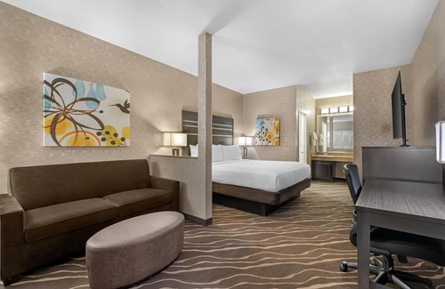 Anaheim Resort Hotel | Best Western Plus Park Place Inn - Mini Suites