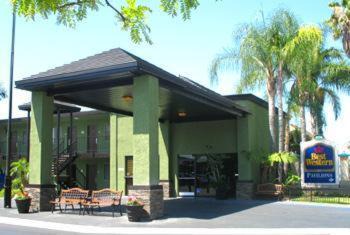 Southwest Anaheim Hotel | Best Western Plus Pavilions