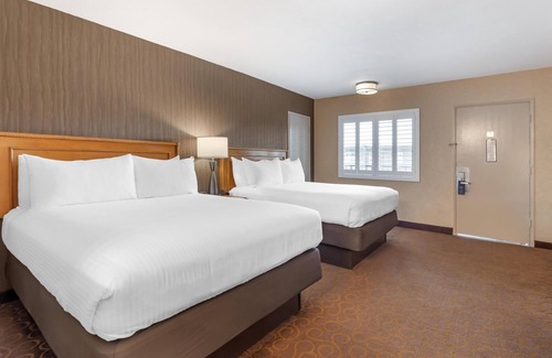 Southwest Anaheim Hotel | Best Western Plus Pavilions