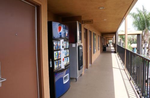Southwest Anaheim Hotel | Best Western Plus Stovall's Inn