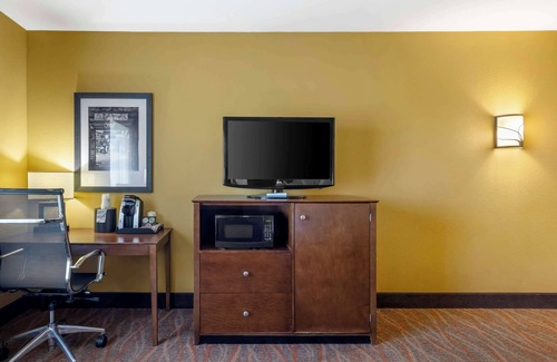 Tupelo Hotel | Best Western Plus Tupelo Inn & Suites