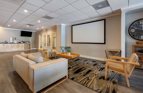 Winston - Salem Hotel | Best Western Plus University Inn