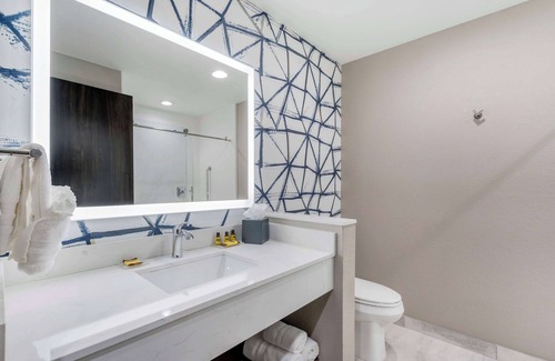 Winter Haven Hotel | Best Western Plus Winter Haven Inn & Suites