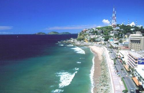 Downtown Mazatlan Hotel | Best Western Posada Freeman